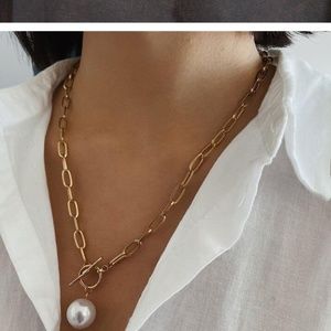 Fashion Pearl Pendant Choker Necklace